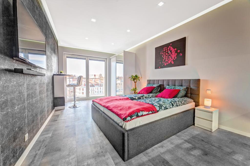 Good Time Apartments - Boznicza 1 I Male Garbary 8 Poznan Bagian luar foto